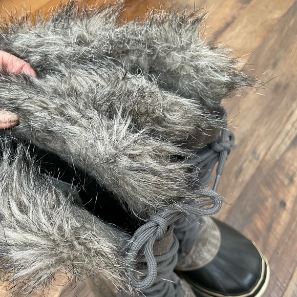Sorel Cate The Great Fur winter boots Wm 8 - Picture 3 of 9